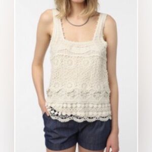 Pins & Needles crochet tank top size M